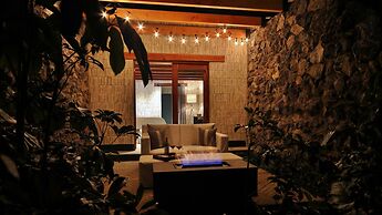 Hotel Amomoxtli