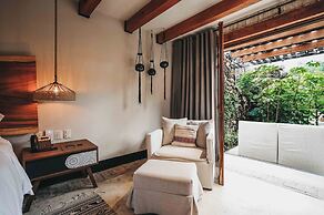 Hotel Amomoxtli