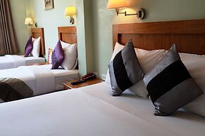 Chilli Hotel & Restaurant