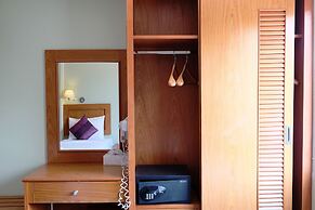 Chilli Hotel & Restaurant