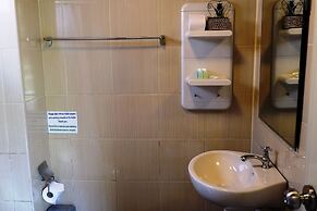 Chilli Hotel & Restaurant