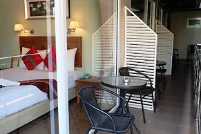 Chilli Hotel & Restaurant