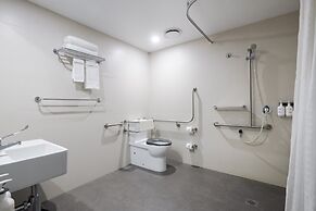 Holiday Inn West Perth by IHG