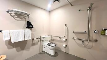 Holiday Inn West Perth by IHG