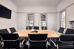 Holiday Inn West Perth by IHG