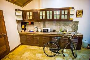 Tree Home Plus Home Stay