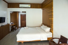 Tree Home Plus Home Stay