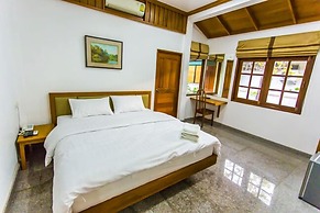 Tree Home Plus Home Stay