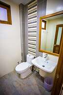 Tree Home Plus Home Stay