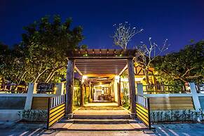 Tree Home Plus Home Stay