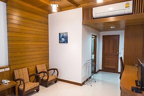 Tree Home Plus Home Stay