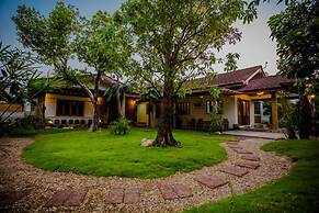 Tree Home Plus Home Stay