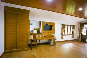 Tree Home Plus Home Stay