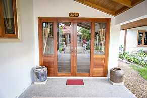 Tree Home Plus Home Stay