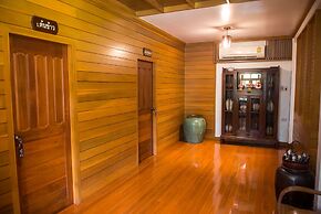 Tree Home Plus Home Stay