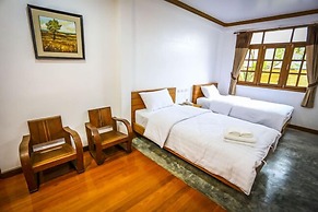 Tree Home Plus Home Stay