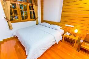 Tree Home Plus Home Stay