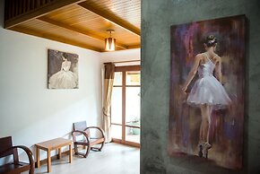 Tree Home Plus Home Stay