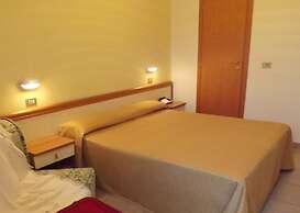 Hotel Thea