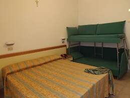 Hotel Thea