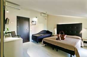 Hotel Thea
