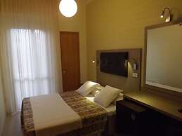 Hotel Thea