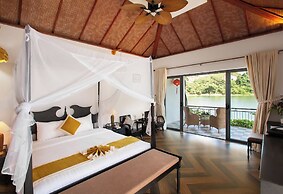 Phong Nha Lake House