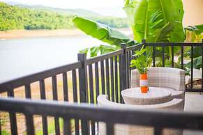 Phong Nha Lake House