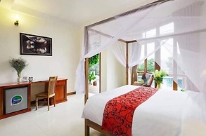 Phong Nha Lake House