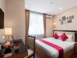Golden Moon Suite Hotel