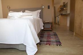 Horizonte Seafront Suites