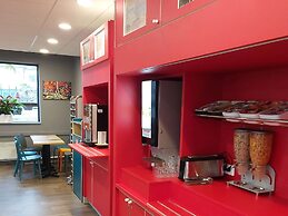 hotelF1 Paris Porte de Montreuil