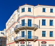 Lotus Center Apartments