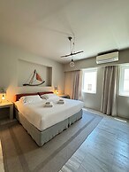 Lotus Center Apartments