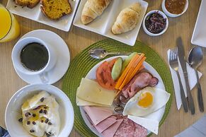 Lotus Center Apartments