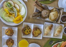 Lotus Center Apartments