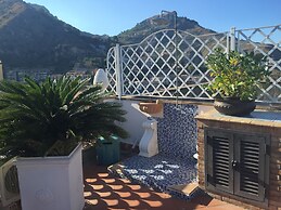 Casa Aricò & Shatulle Suites