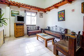 OYO Hotel Las Nubes,Mercado de Dulces y Artesanías Ámbar