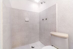 OYO Hotel Las Nubes,Mercado de Dulces y Artesanías Ámbar