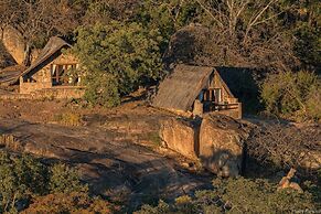 Big Cave Camp - Lodge On The Rocks