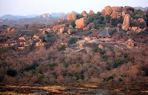 Big Cave Camp - Lodge On The Rocks