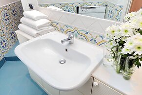 Bellezza al Colosseo B&B and Apartments