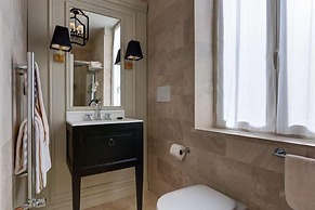 Bellezza al Colosseo B&B and Apartments