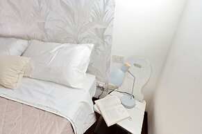 Bellezza al Colosseo B&B and Apartments