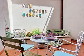 Bellezza al Colosseo B&B and Apartments