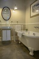 Torburnlea Homestead Luxury Accommodation