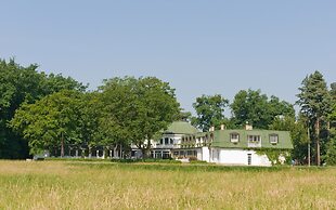 Hotel Ostrov