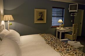 The Crown Guesthouse