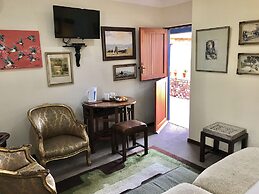 The Crown Guesthouse