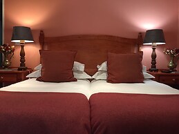 The Crown Guesthouse